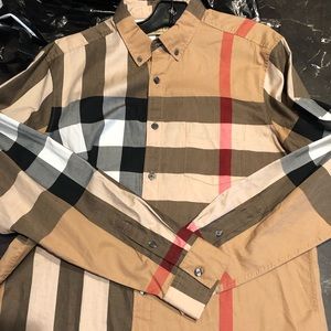 Burberry mens classic button up! New without tags